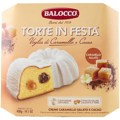 Un assortimento di torte e dolci natalizi Balocco, con particolare enfasi sulle creme e decorazioni.
