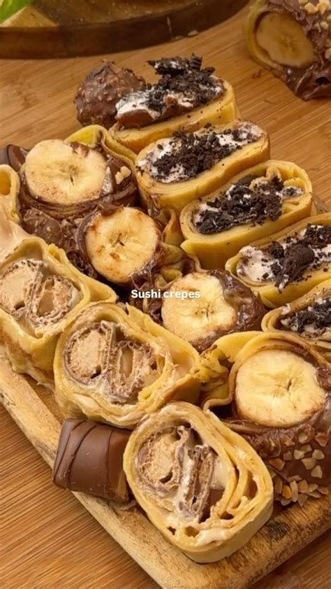 Collage di diverse farciture per sushi crepes: Nutella e banana, Oreo, Kinder Bueno