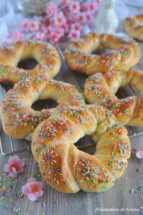 immagini di ciambelle vegane soffici e colorate