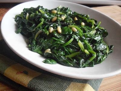 spinaci saltati in padella con aglio