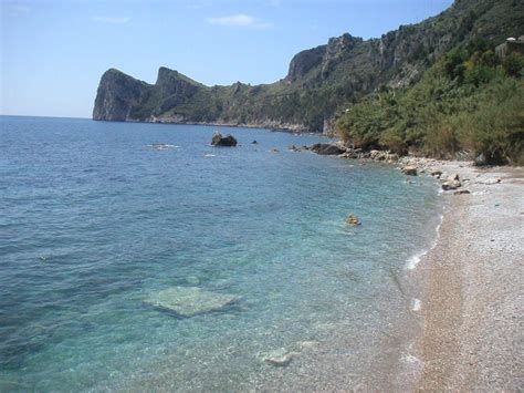 Panorama della spiaggia di Marina del Cantone a Nerano