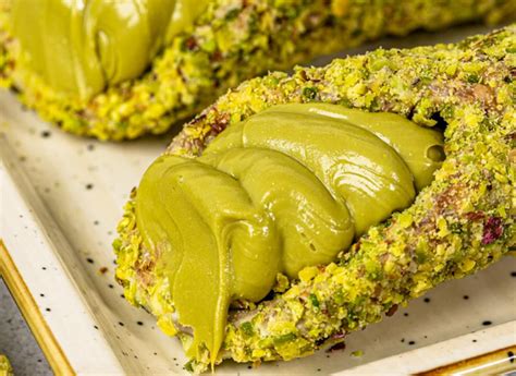 Composizione di dolci siciliani a base di pistacchio di Bronte