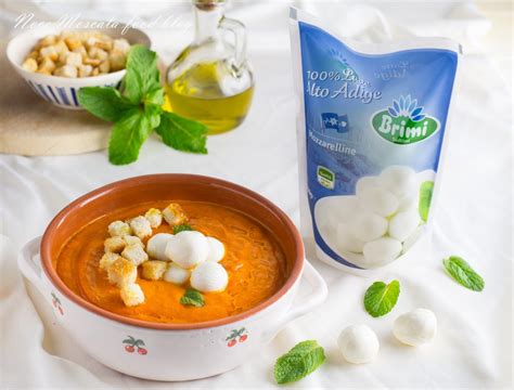 Mozzarelline fresche e sgocciolate pronte per l'uso