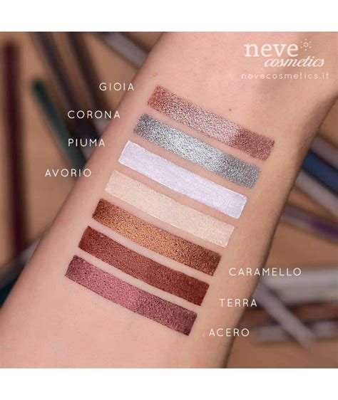 Schema delle dimensioni e caratteristiche fisiche della matita Pastello Neve Cosmetics