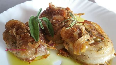 Filetto di maiale avvolto in fette di speck disposte a regola d'arte