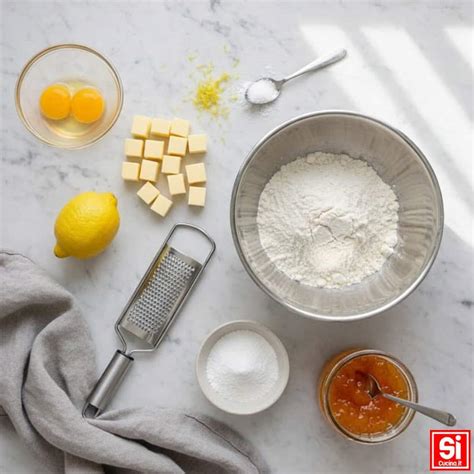 Ingredienti per la crostata al limoncello (disposizione degli ingredienti su un piano di lavoro)