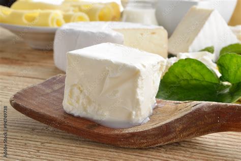 Formaggio robiola fresco e cremoso