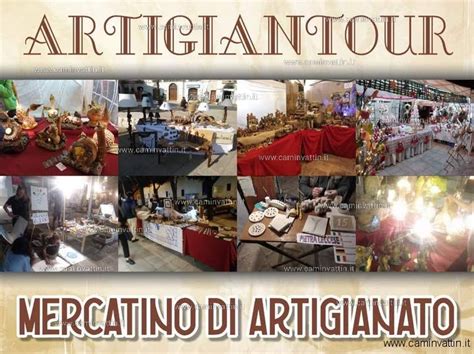Mercatino di artigianato durante una sagra autunnale
