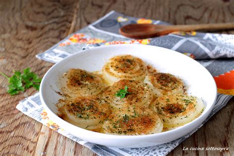 immagini di diverse varianti di cipolle gratinate