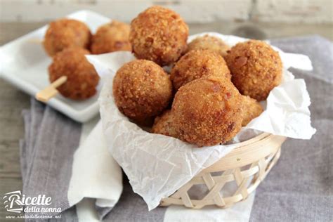 Polpette di baccalà fritte e dorate