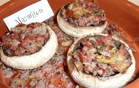 Champignons de Paris farcis à la vapeur