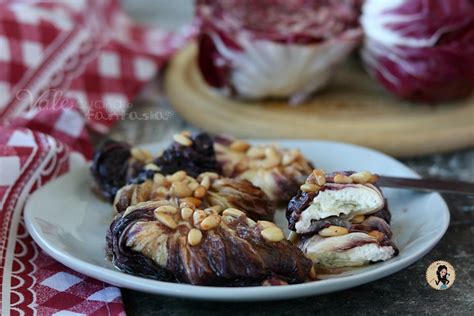 composizione di ingredienti per il ripieno degli involtini di radicchio