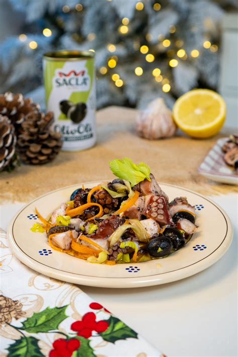 Ingredienti per il brodo aromatico per la cottura del polpo