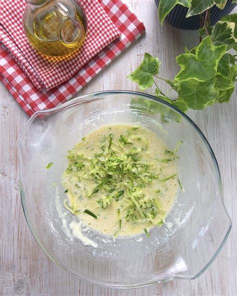 zucchine grattugiate e strizzate
