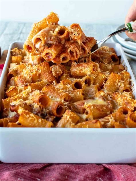 infografica con gli ingredienti principali della ricetta al forno per lo svezzamento