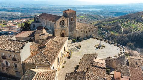 Panorami del borgo di Altomonte