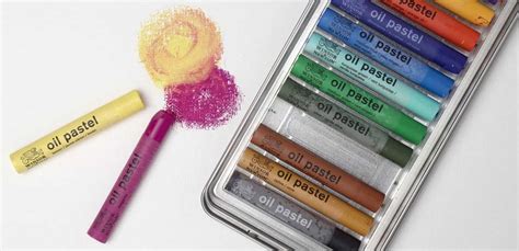 Immagine che mostra diverse tecniche di sfumatura con pastelli a olio
