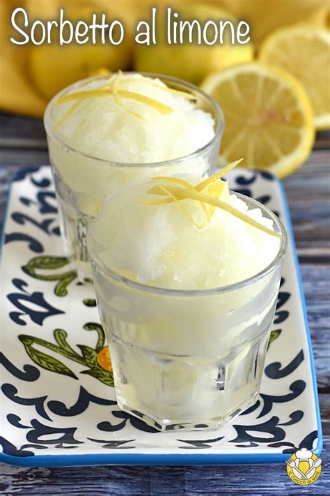 processo di preparazione del sorbetto al limone con gelatiera