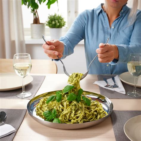 Varietà di fritti italiani assortiti su un piatto da portata