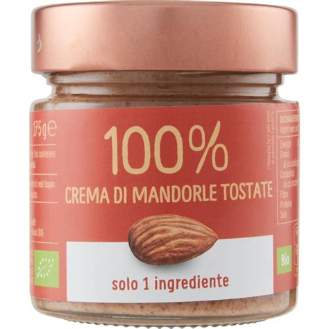 Miscelazione di crema di mandorle e miele in una ciotola