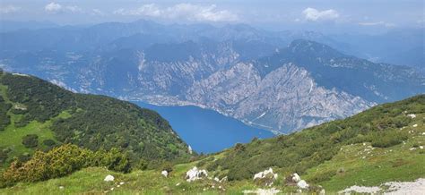 Sentiero panoramico che conduce all'altopiano del Monte Pana