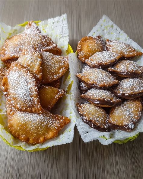 Ravioli di ricotta catanesi appena fritte e dorate