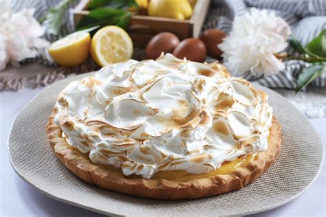 Ingredienti per la crostata meringata al limone