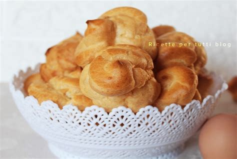 Schema della preparazione della pasta choux per le frittelle