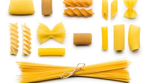 Infografica che illustra i 22 formati di pasta realizzabili con le trafile incluse nel modello PASTAMAGIC Sirge.