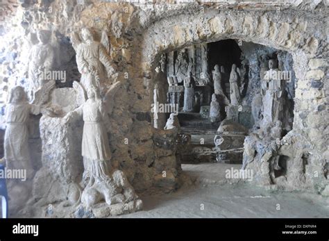 Chiesetta di Piedigrotta scavata nel tufo