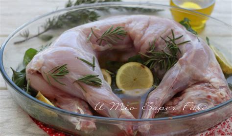 Ingredienti per la marinatura del coniglio e delle verdure