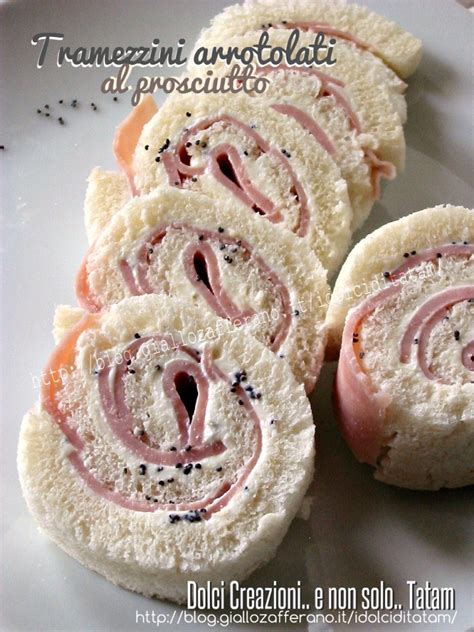 rotolini di pane per tramezzini arrotolati e avvolti nella pellicola