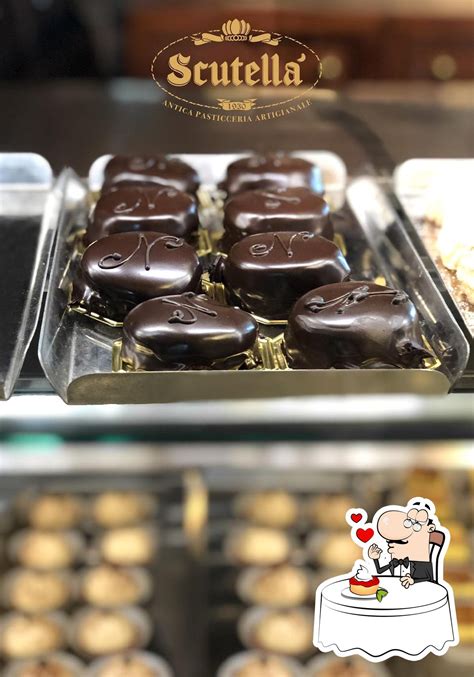 Collage di diverse creazioni lievitate dell'Antica Pasticceria Scutellà