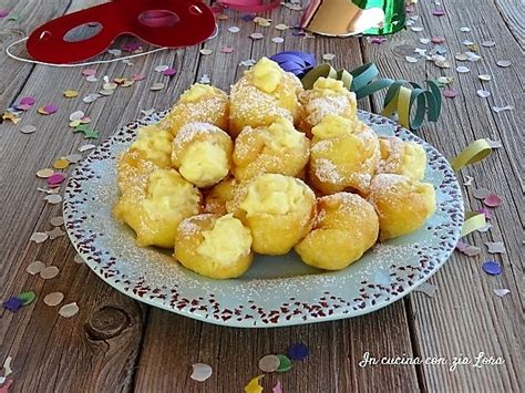 Ingredienti base per le zeppole di carnevale