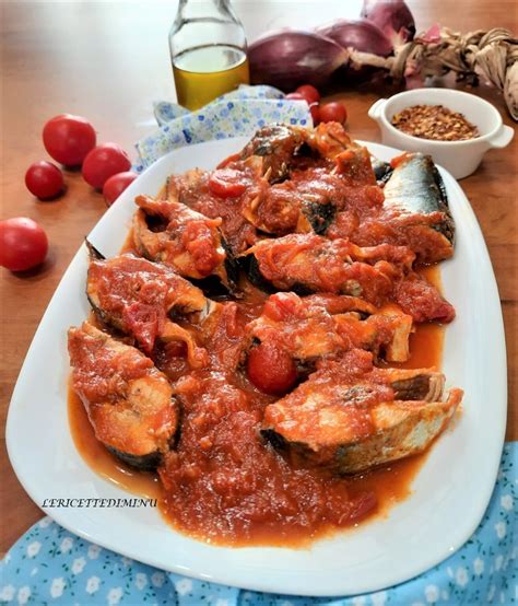 Padella con lampuga in umido e pomodorini