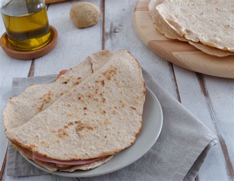 ingredienti base per impasto piadine