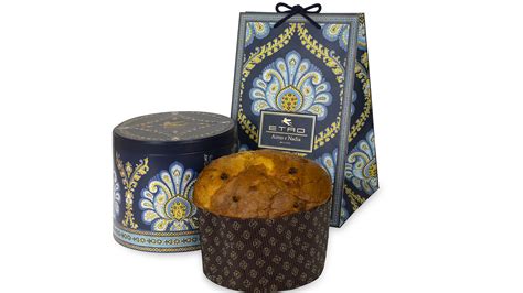 Esempio di confezione di panettone di lusso con elementi artistici