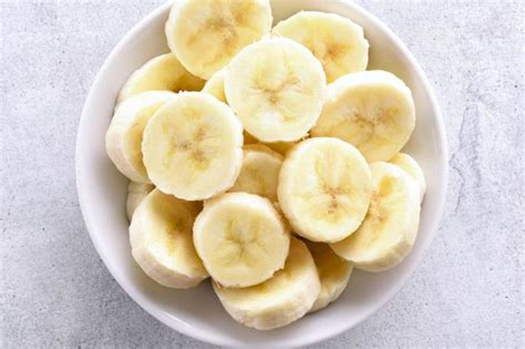Rondelle di banana congelate pronte per essere utilizzate