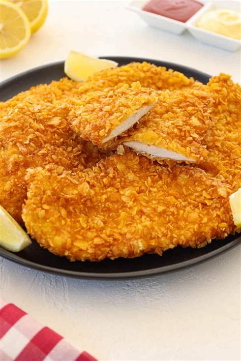 Immagine di cotolette di pollo dorate e croccanti