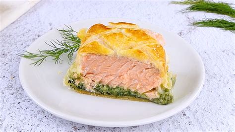 Salmone in crosta pronto per essere infornato