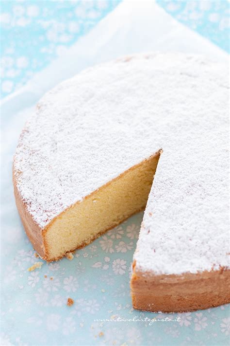 Torta Paradiso soffice e dorata