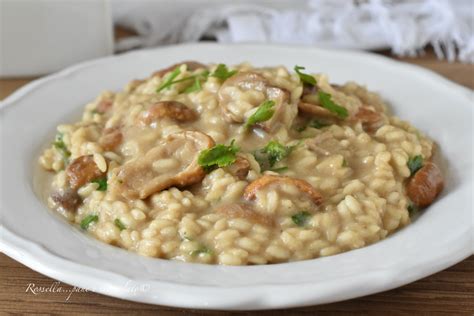 Ingredienti principali per il risotto ai funghi e gamberetti