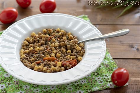 Ingredienti base per pasta e lenticchie
