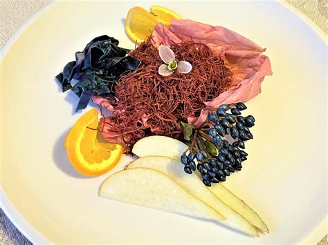 Primo piano di sfilacci di cavallo essiccati e affumicati