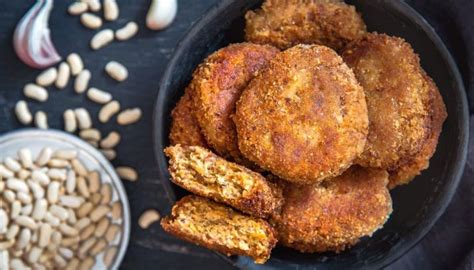 Ingredienti base per le polpette di quinoa e fagioli