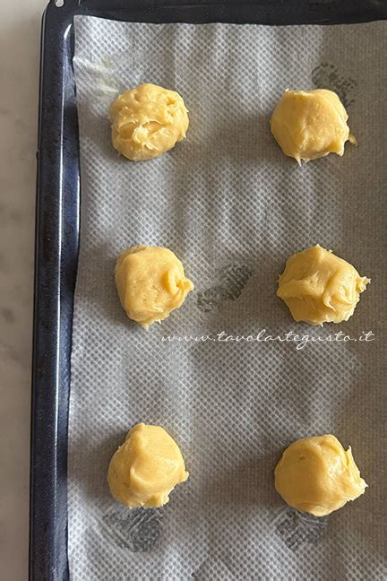 Bignè appena sfornati e gonfi