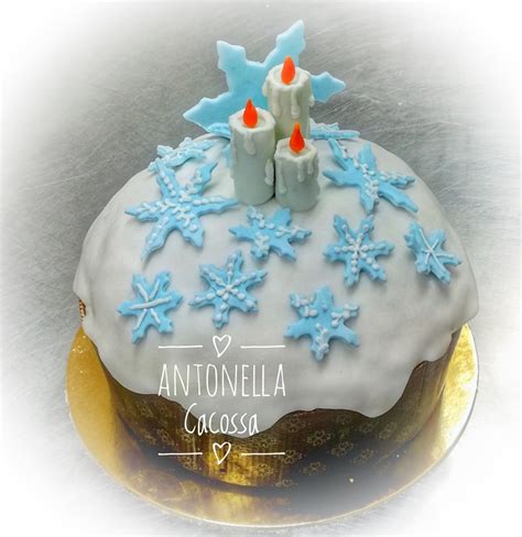 decorazione panettone con pasta di zucchero