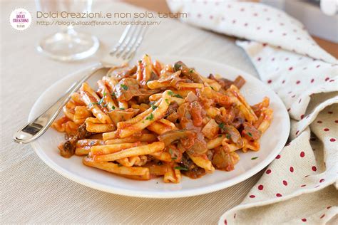 Varianti di pasta con sugo ai funghi