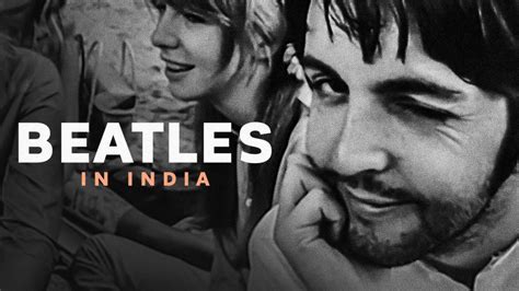Immagine che evoca il viaggio dei Beatles in India negli anni '60, con elementi di musica e spiritualità