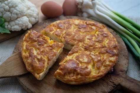 ingredienti per frittata di cavolfiore con spezie